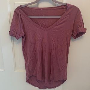 lululemon mauve t shirt
